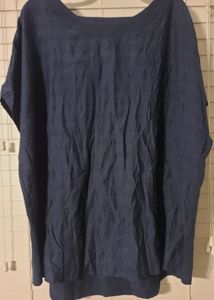 Avenue Navy blue stripe top size 26/28